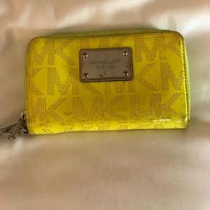 Micheal kors wristlet